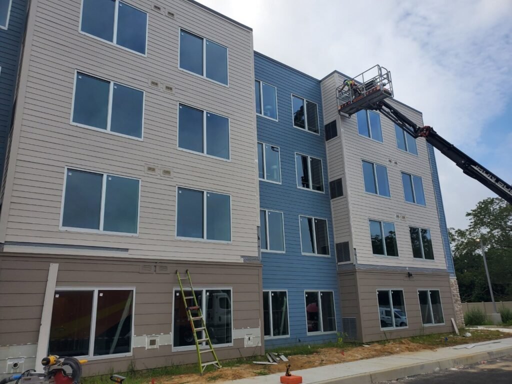 High-Quality Vinyl Installation | Ocean Tower Construction